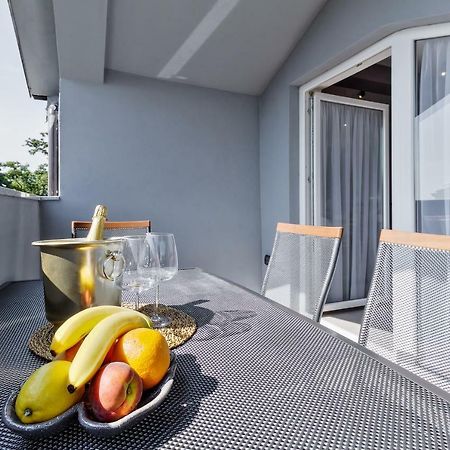 Apartments Vera อูมัค ภายนอก รูปภาพ