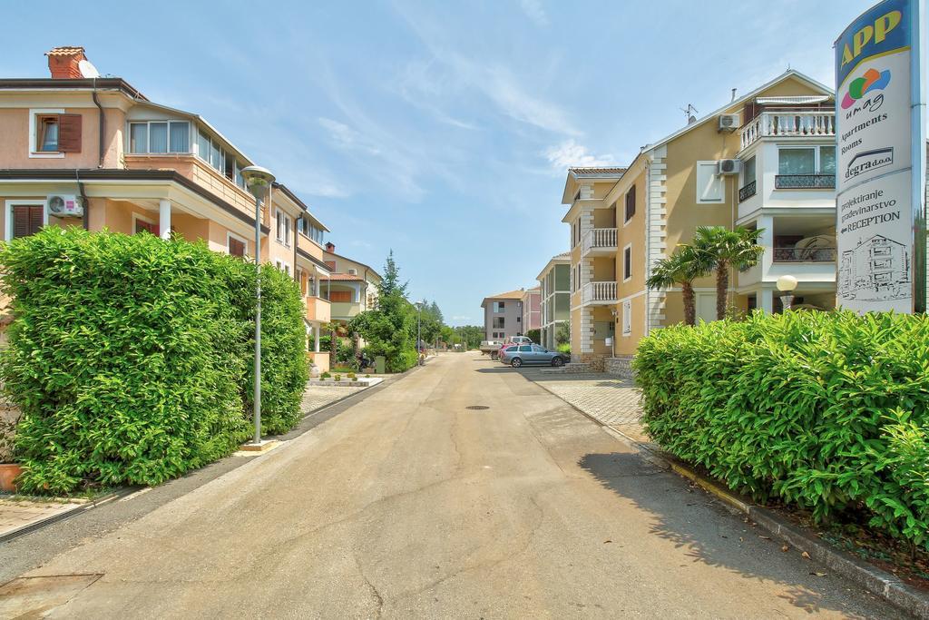 Apartments Vera อูมัค ภายนอก รูปภาพ