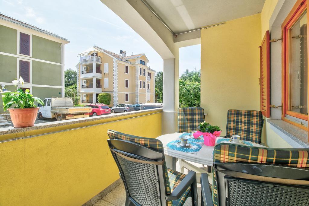 Apartments Vera อูมัค ภายนอก รูปภาพ