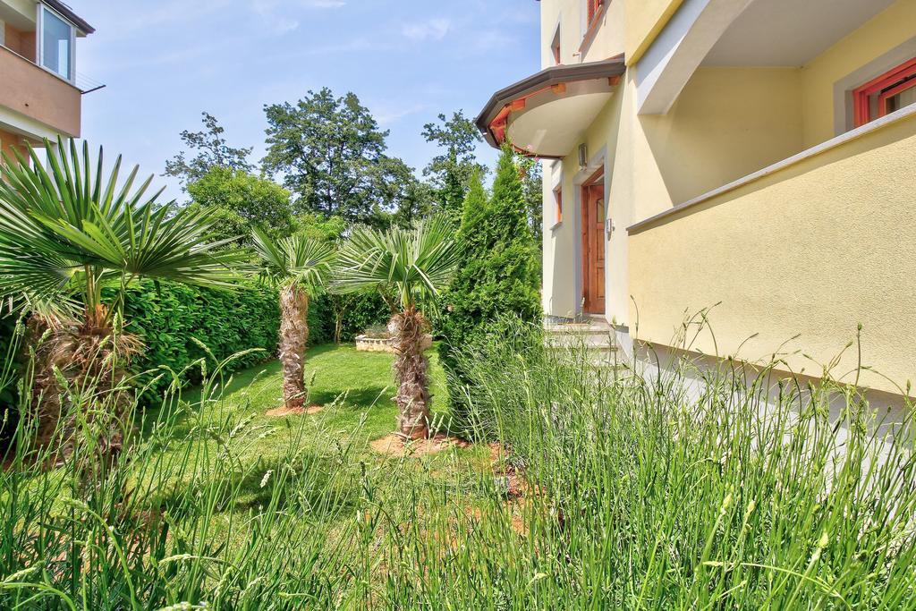 Apartments Vera อูมัค ภายนอก รูปภาพ