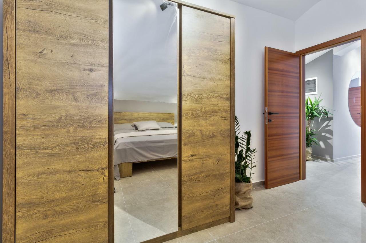 Apartments Vera อูมัค ภายนอก รูปภาพ