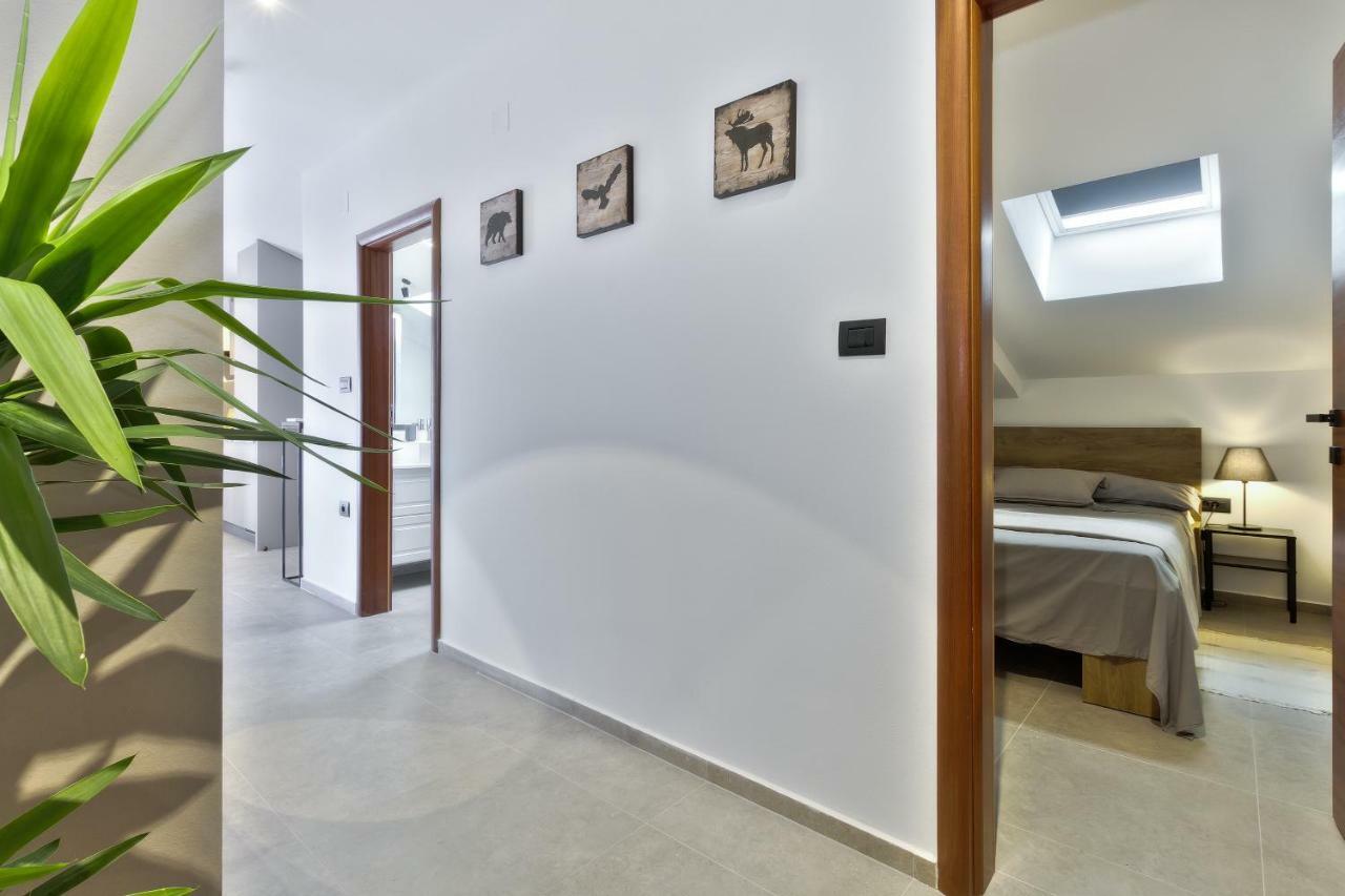 Apartments Vera อูมัค ภายนอก รูปภาพ