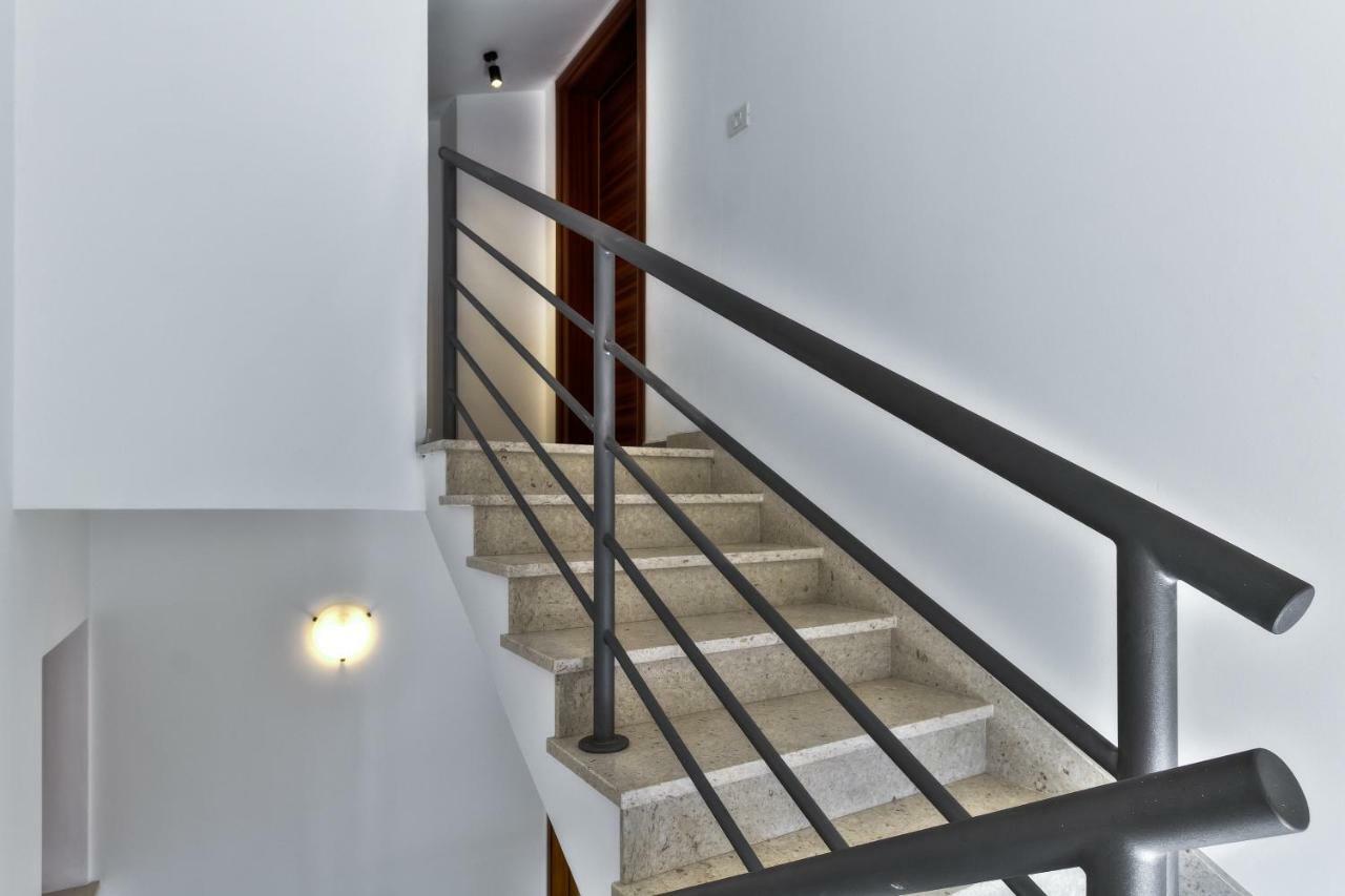 Apartments Vera อูมัค ภายนอก รูปภาพ
