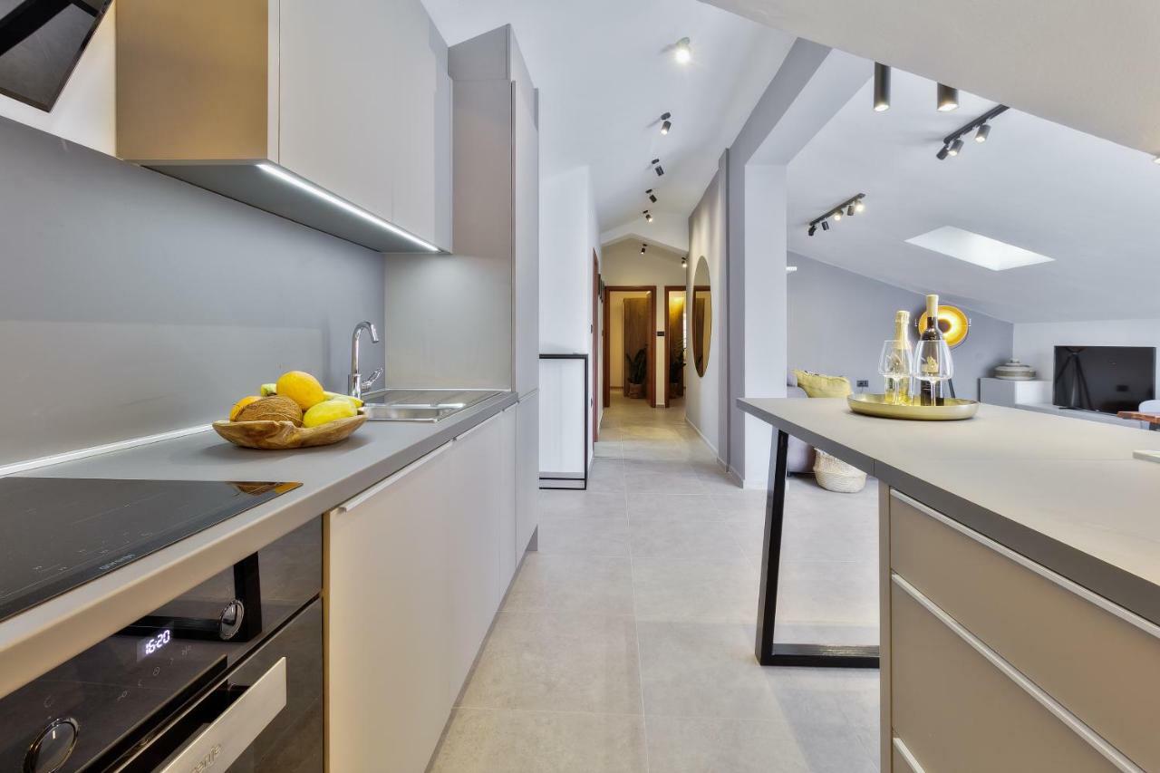 Apartments Vera อูมัค ภายนอก รูปภาพ