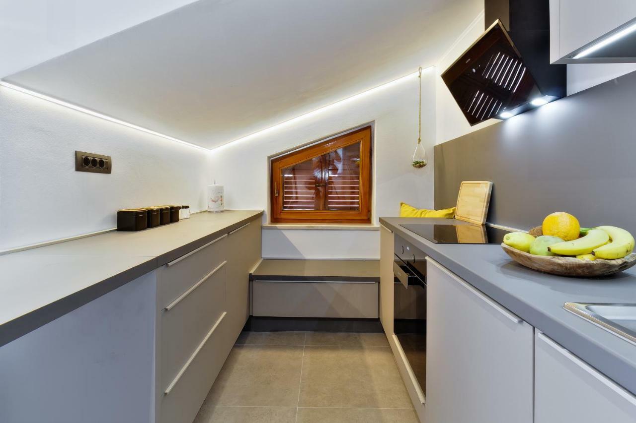 Apartments Vera อูมัค ภายนอก รูปภาพ
